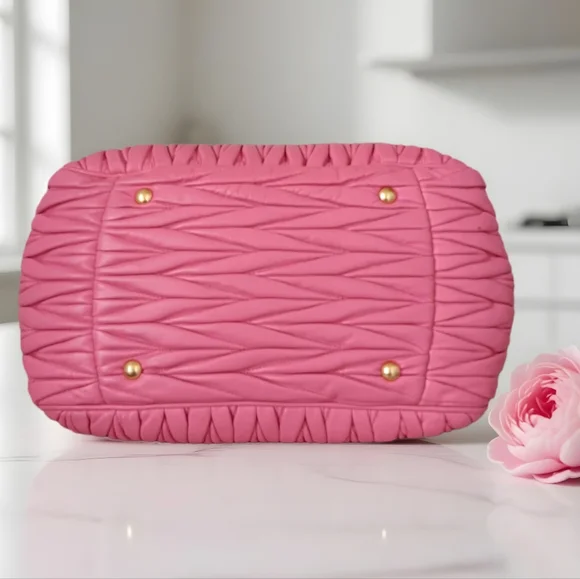 Miu Miu 💕 Pink Matelasse Nappa Leather Top Handle Satchel Bag Pristine ✨ - Picture 8 of 16